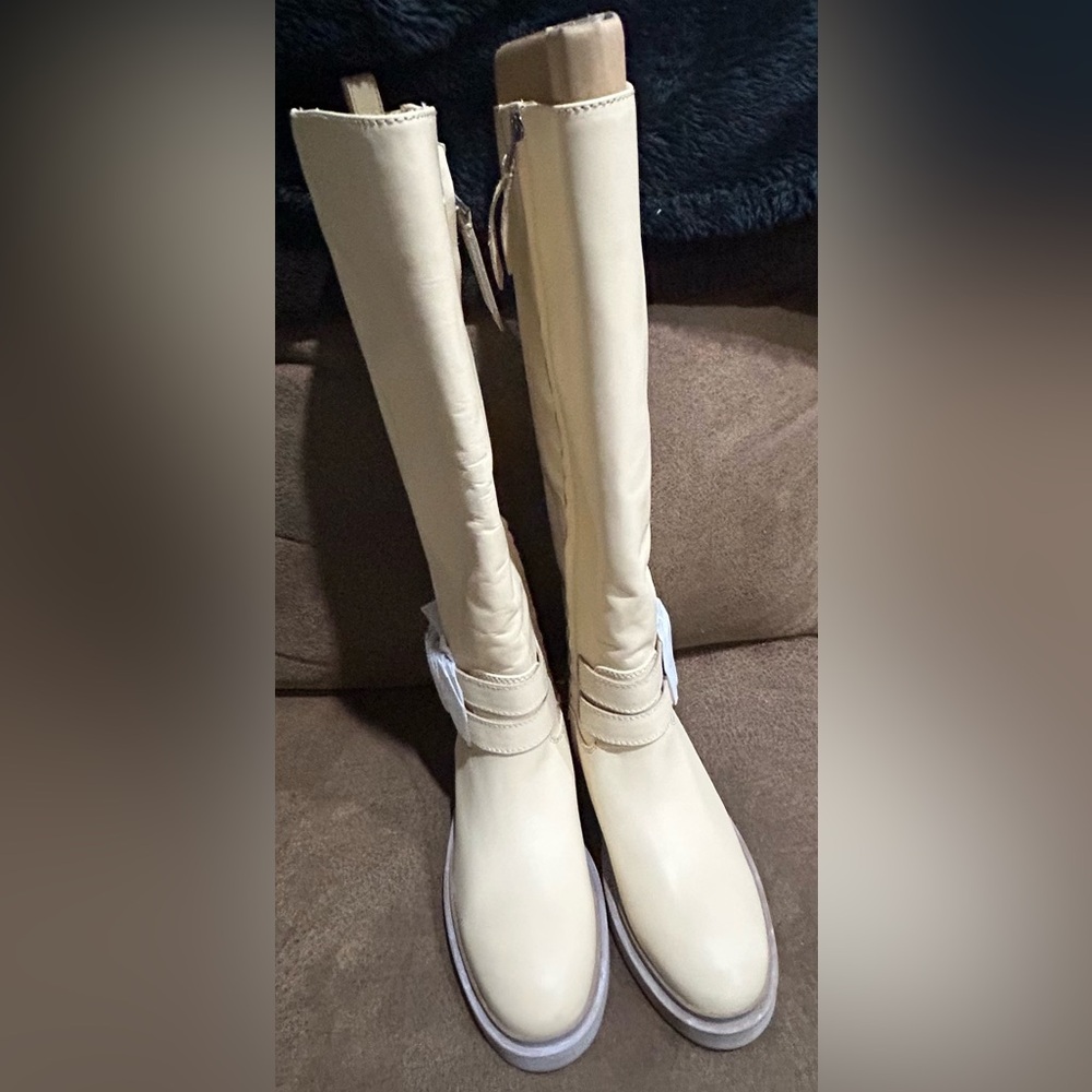 NIB- Sam Edelman Eggshell Knee High Leather Boots/ Women’s Size 5 M US